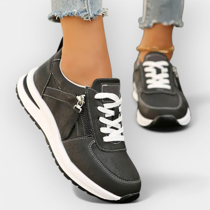 Adidași anatomici cu stil