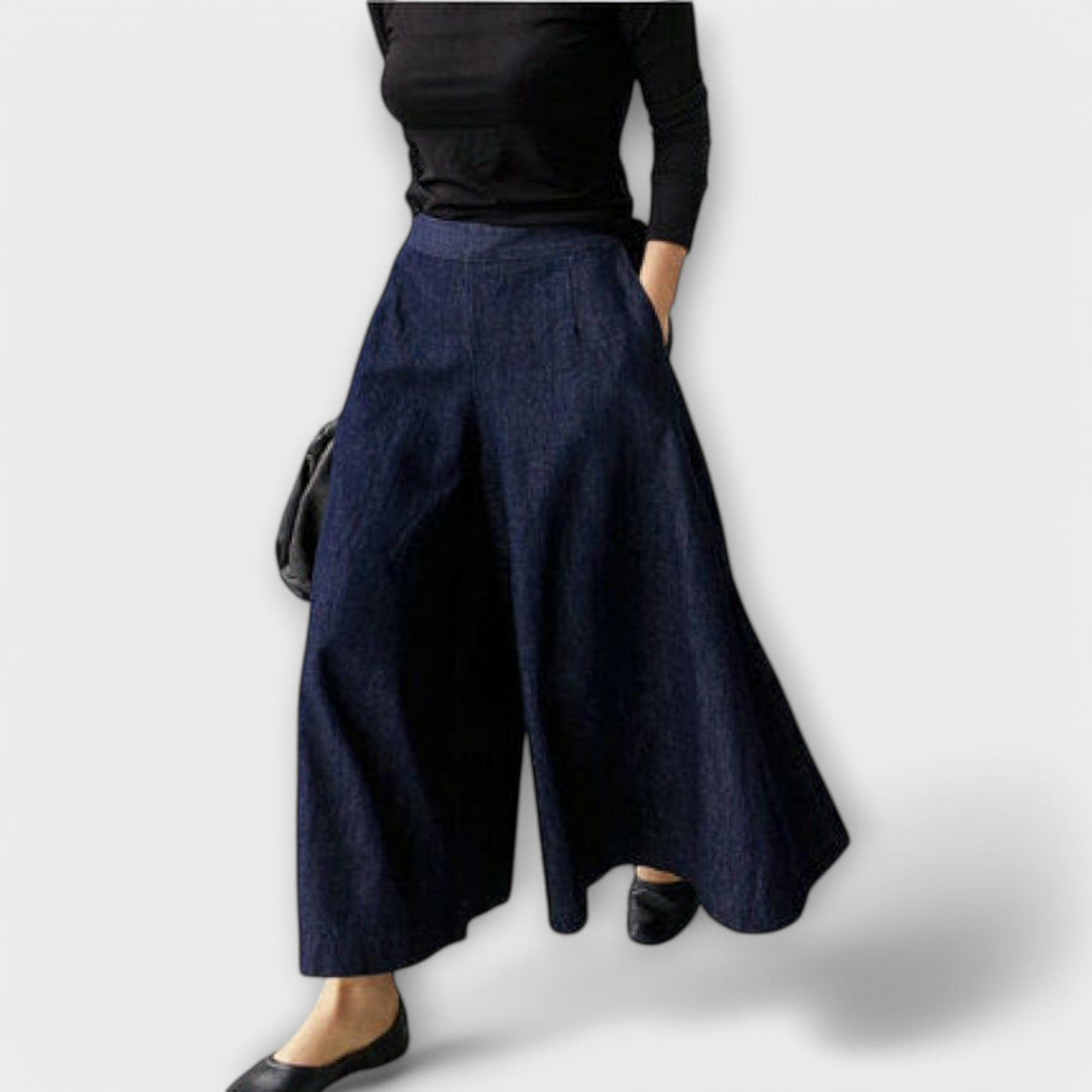 Antónia – Pantaloni pentru femei cu picioare largi