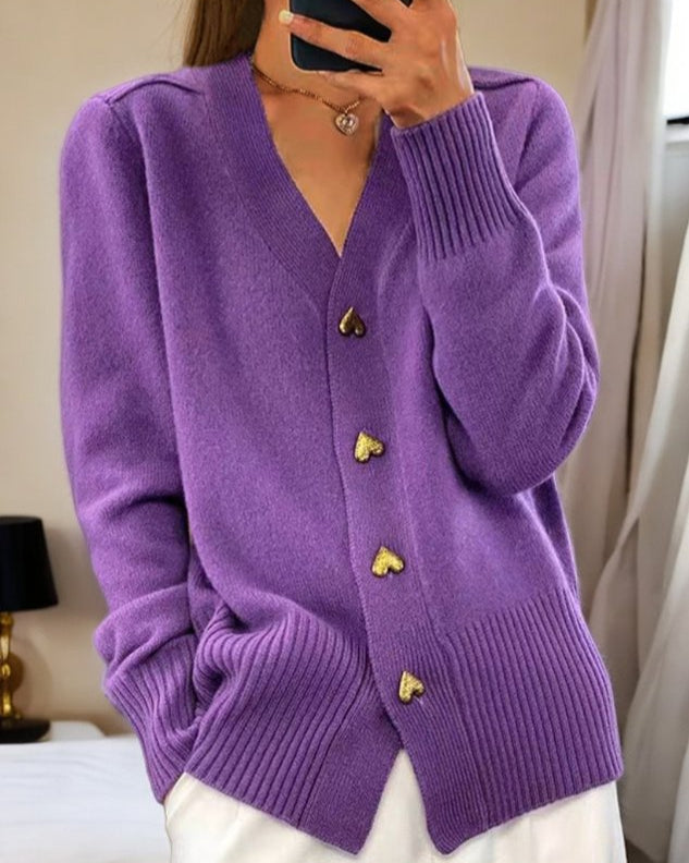 Lidia – Cardigan Tricotat cu Nasturi Inimă